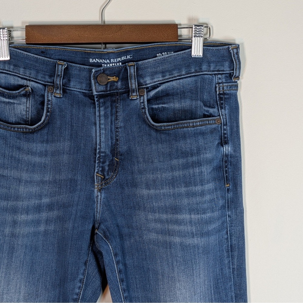 Banana Republic Traveler Jeans Men 30x30 Slim Fit Medium Wash Blue Denim Stretch